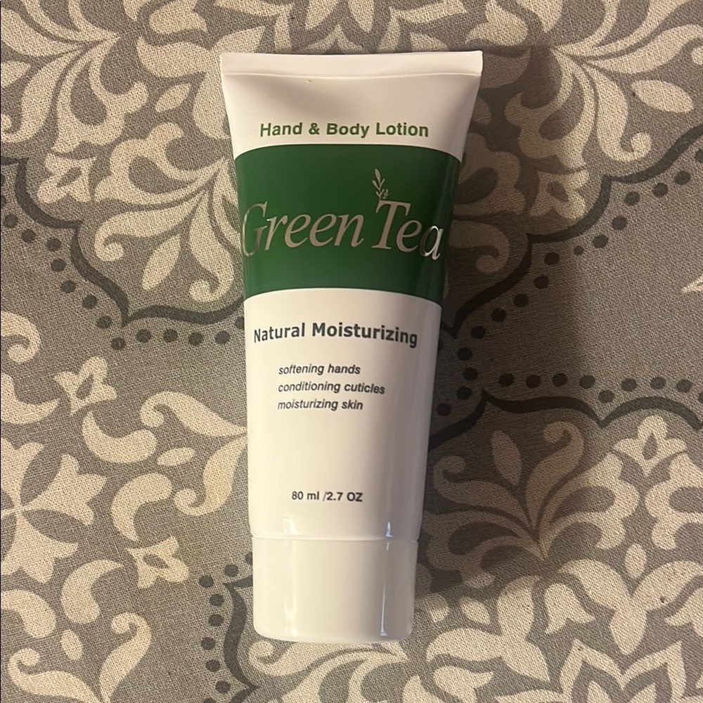 GreenTea Moisturizer Green and White Skincare